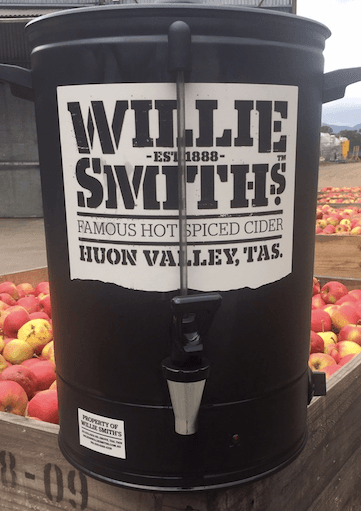 Willie Smith's Famous Hot Spiced Cider