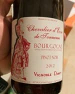 Chevalier d'Éon Bourgogne Tonnerre Pinot Noir